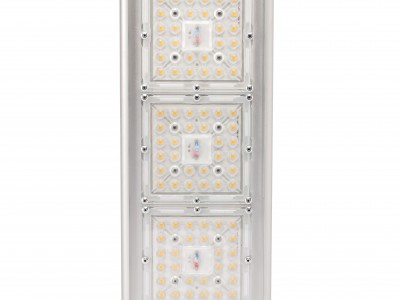 Прожектор "UM" с овальным лучом NEWLED.UM.100.45x140.5K.IP67